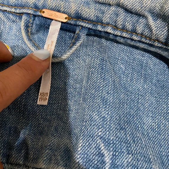 Free people patch denim jacket xs/s - Picture 3 of 4